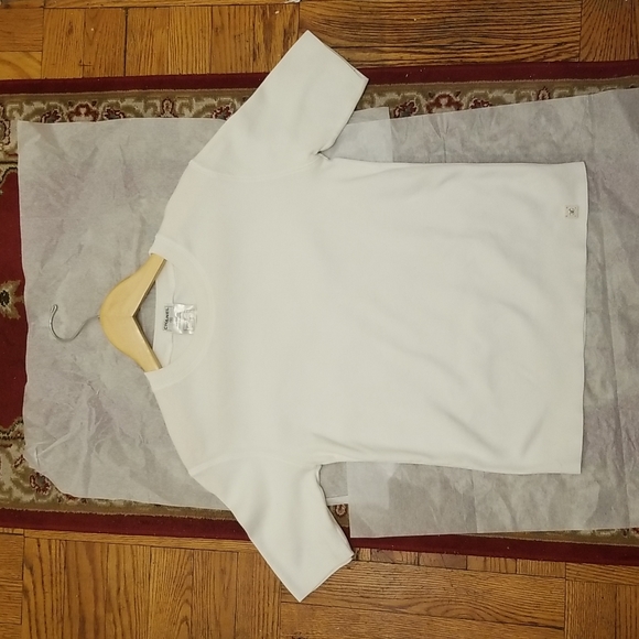 HOSTPICK!!! Chanel Short Sleeve Sweater with CC logo - Picture 8 of 14